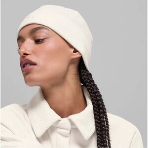 Alo Cream Beanie
